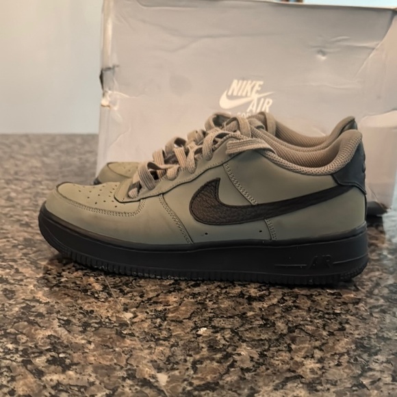 Nike Air Force 1 07 AF1 Gorge Green Men Casual Shoes  Nike Green and Black Sneakers Air Force 1